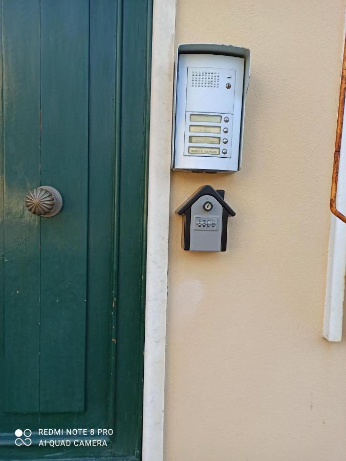 Appartamento Via Rezzano Vista Mare ボナッソーラ エクステリア 写真